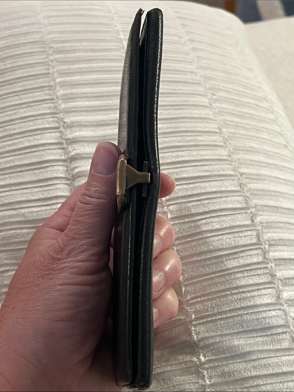 Vintage Gucci Black Leather Long Wallet with Gold D-Ring - Picture 9 of 13